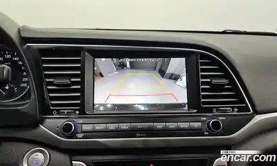 Hyundai Avante 2018 1.6 Автомат в Москве № 125811, миниатюра 5