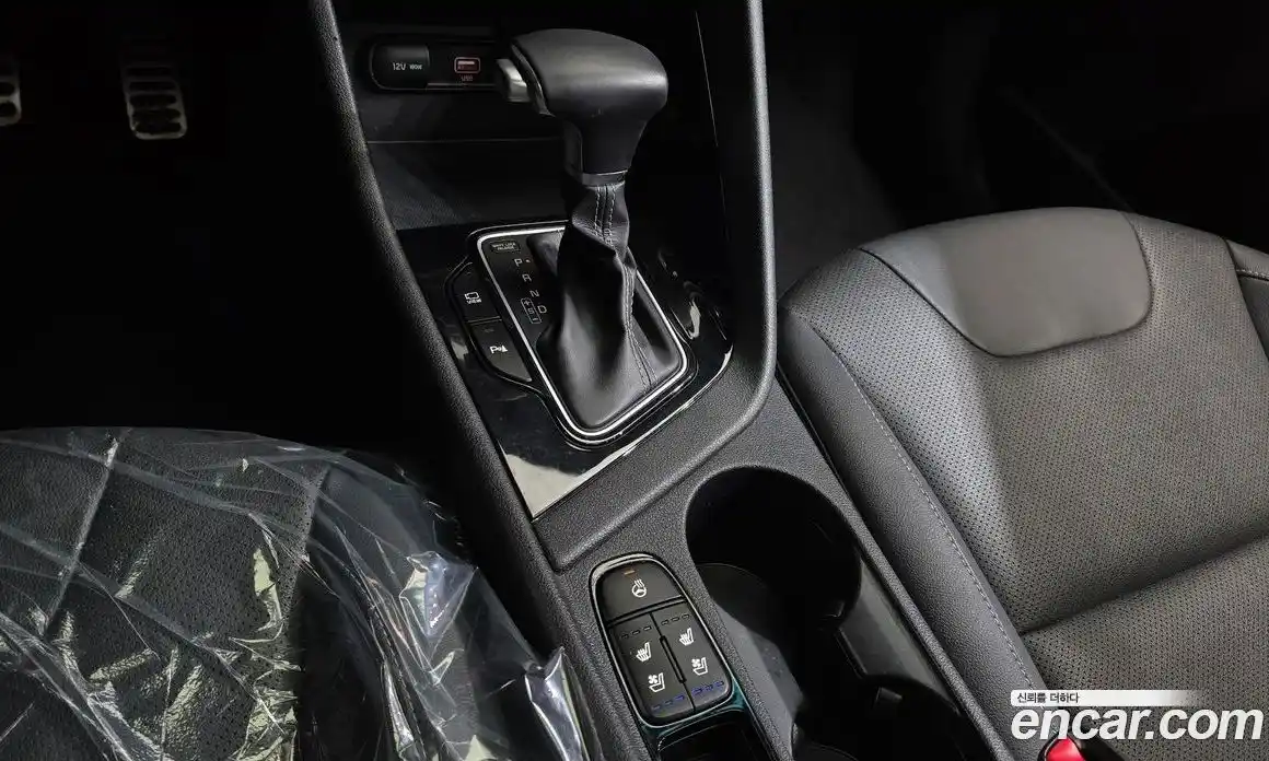 Kia Niro 2021 1.6 Автомат в Москве № 132658, фото 16