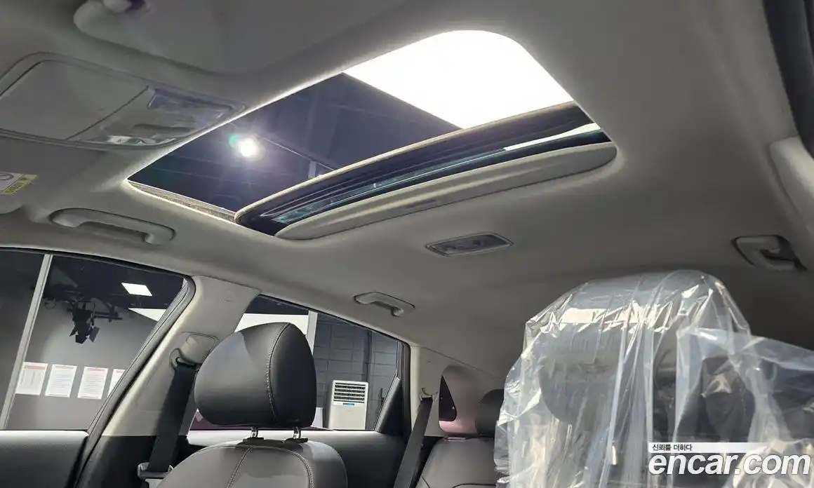 Kia Niro 2021 1.6 Автомат в Москве № 132658, фото 17