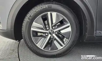 Kia Niro 2021 1.6 Автомат в Москве № 132658, миниатюра 9