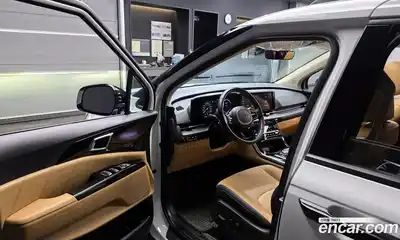 Kia Canival 2023 3.5 Автомат в Москве № 134161, миниатюра 4