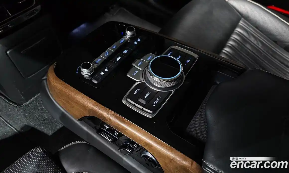 Genesis G90 2019 5.0 Автомат в Москве № 134945, фото 12