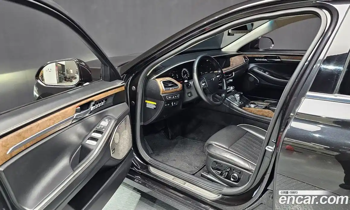 Genesis G90 2019 5.0 Автомат в Москве № 134945, фото 16