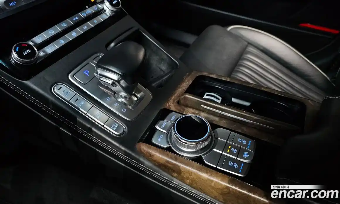 Genesis G90 2019 5.0 Автомат в Москве № 134945, фото 19