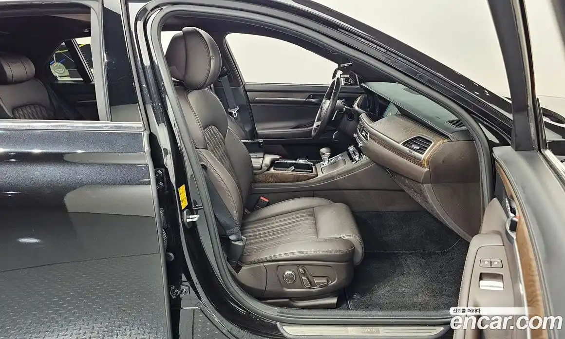 Genesis G90 2019 5.0 Автомат в Москве № 135387, фото 14