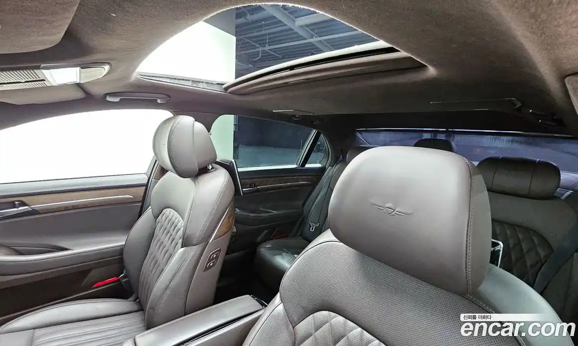 Genesis G90 2019 5.0 Автомат в Москве № 135387, фото 16