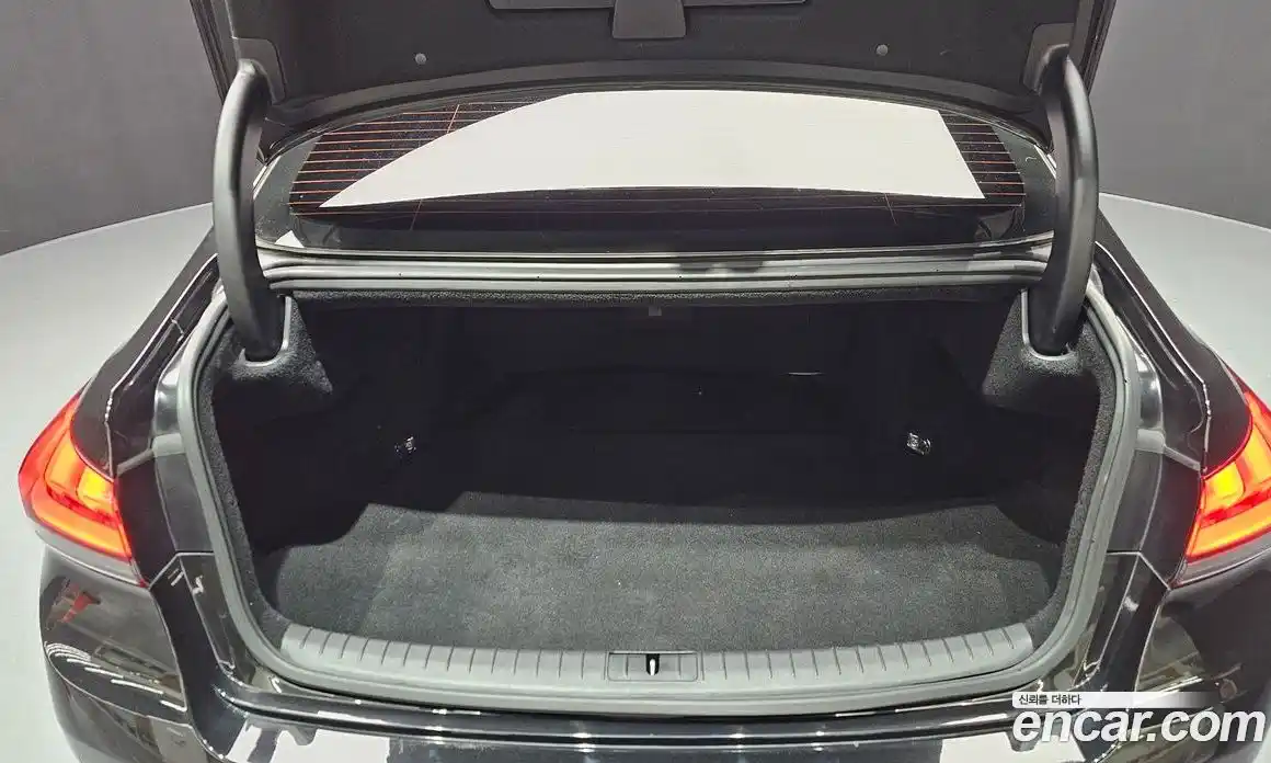 Genesis G80 2019 3.3 Автомат в Москве № 135793, фото 15