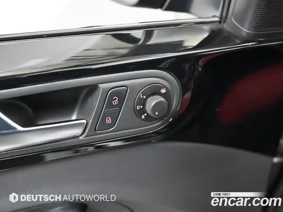 Volkswagen Beatle 2014 2.0 Автомат в Москве № 147065, фото 16