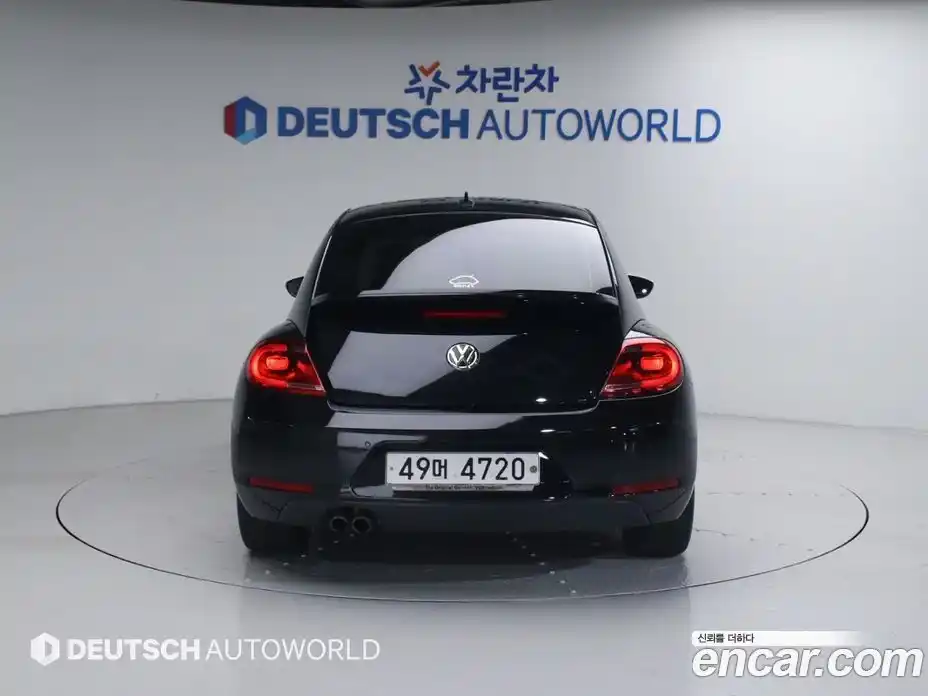Volkswagen Beatle 2014 2.0 Автомат в Москве № 147065, фото 4