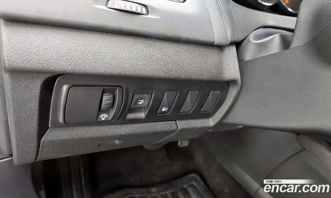 Renault SM3 2011 2.0 Автомат в Москве № 149443, фото 17