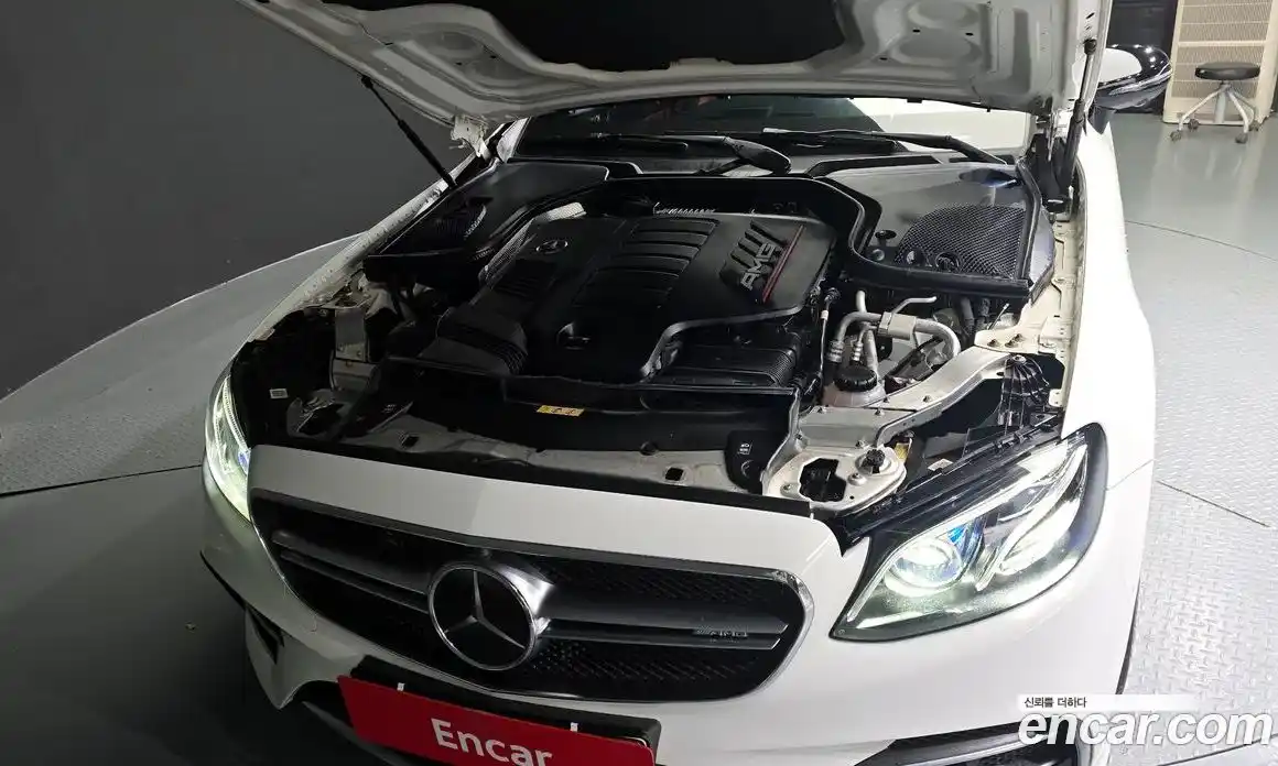 Mercedes-Benz E-Class 2020 3.0 Автомат в Москве № 150860, фото 3