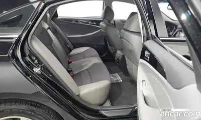 Hyundai Sonata, 2010