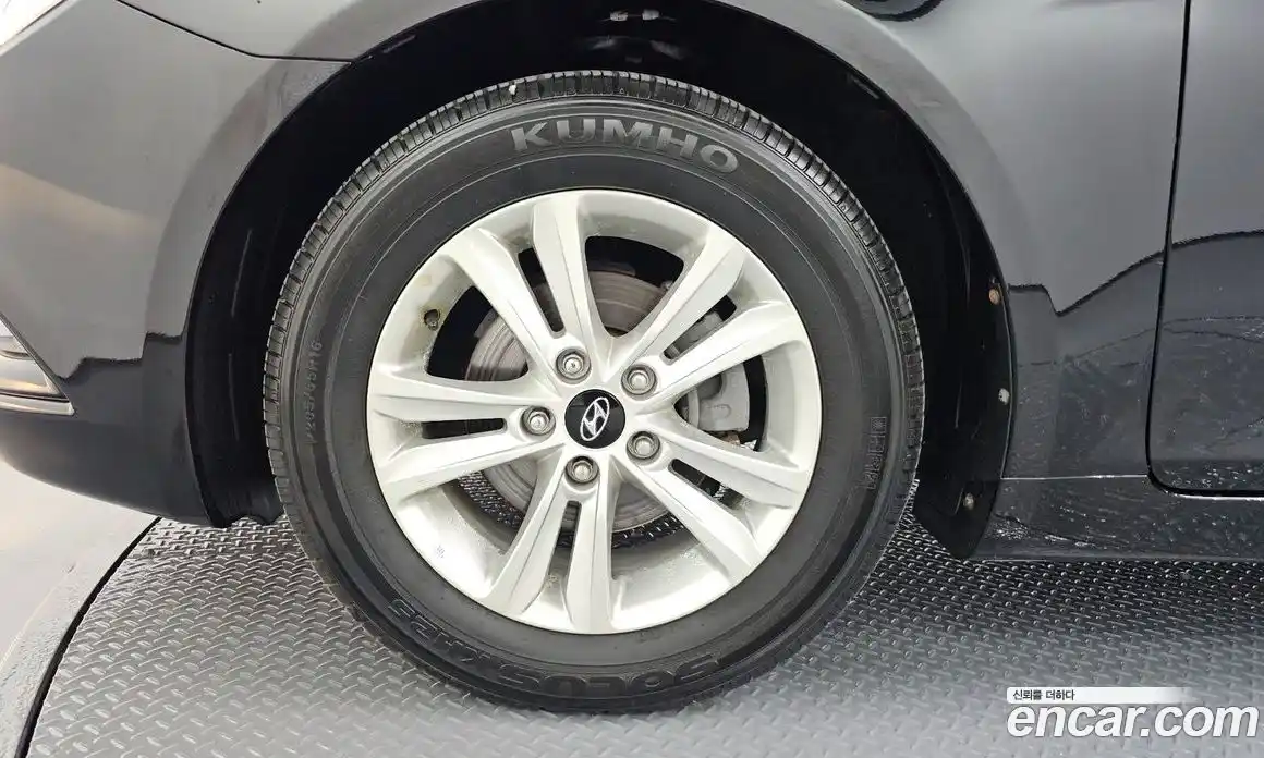 Hyundai Sonata 2010 2.0 Автомат в Москве № 157240, фото 5