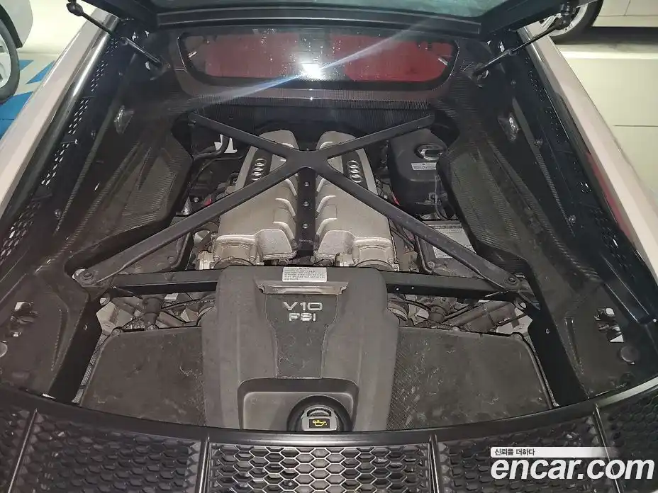 Audi R8 2017 5.2 Автомат в Москве № 157716, фото 14