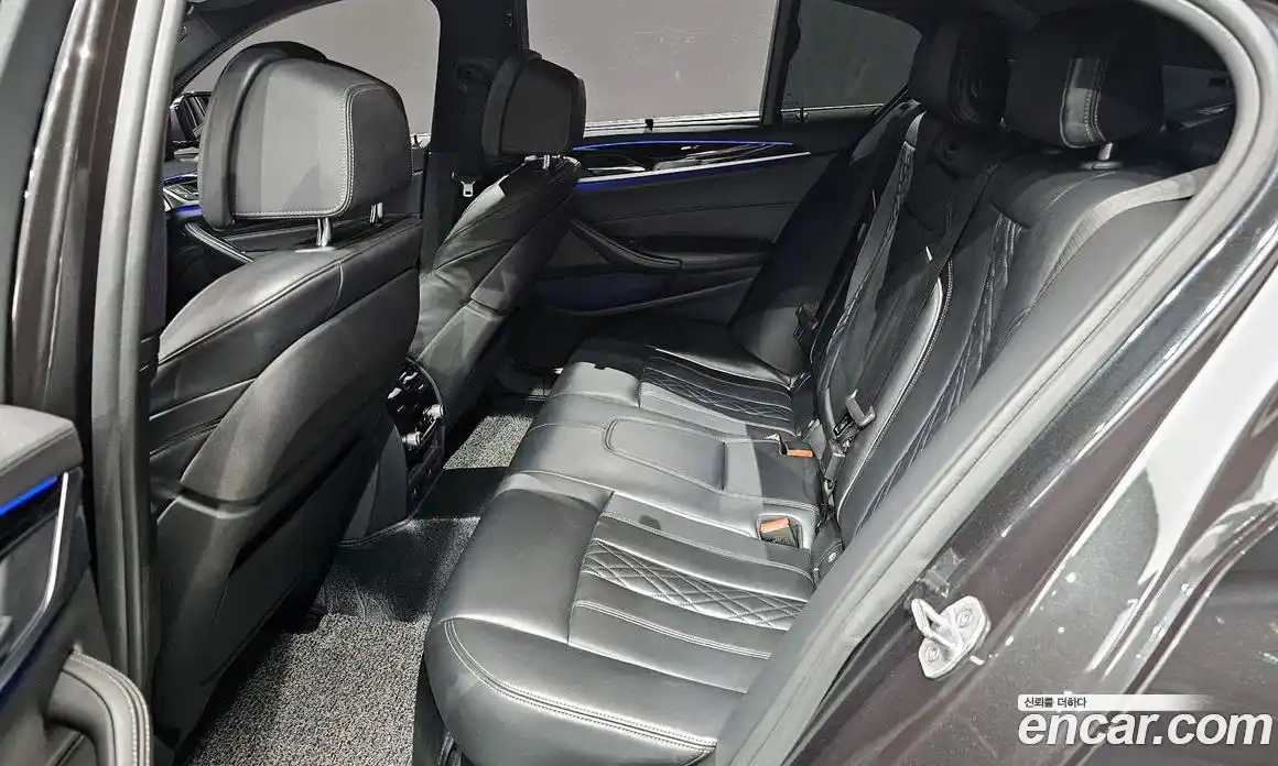 BMW 5-Series 2018 2.0 Автомат в Москве № 158408, фото 17