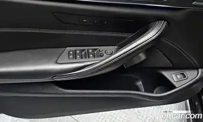 BMW 5-Series 2018 2.0 Автомат в Москве № 158408, миниатюра 3