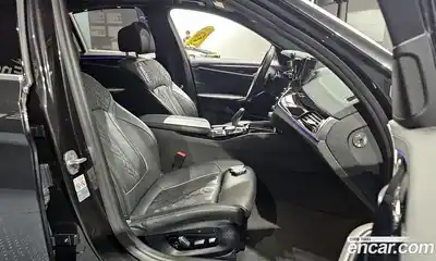 BMW 5-Series 2018 2.0 Автомат в Москве № 158408, миниатюра 9