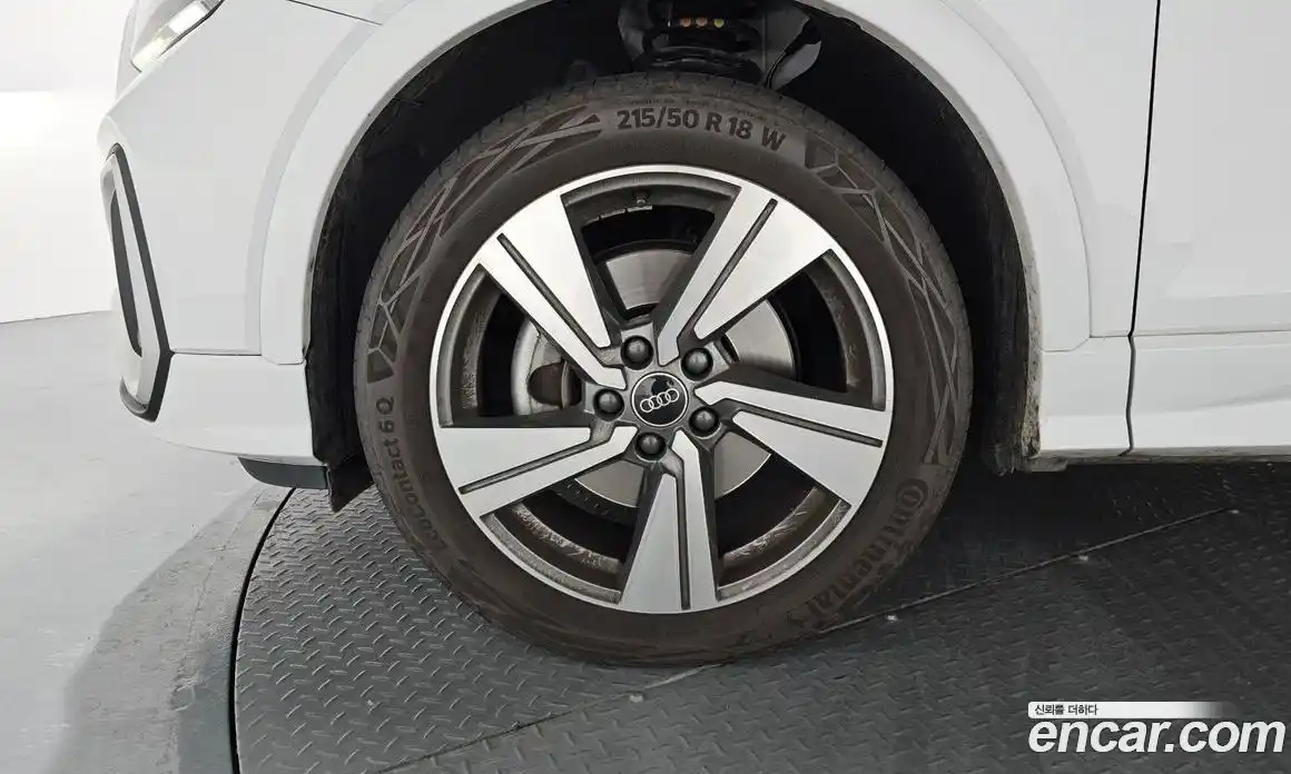 Audi Q2 2023 2.0 Автомат в Москве № 159002, фото 18