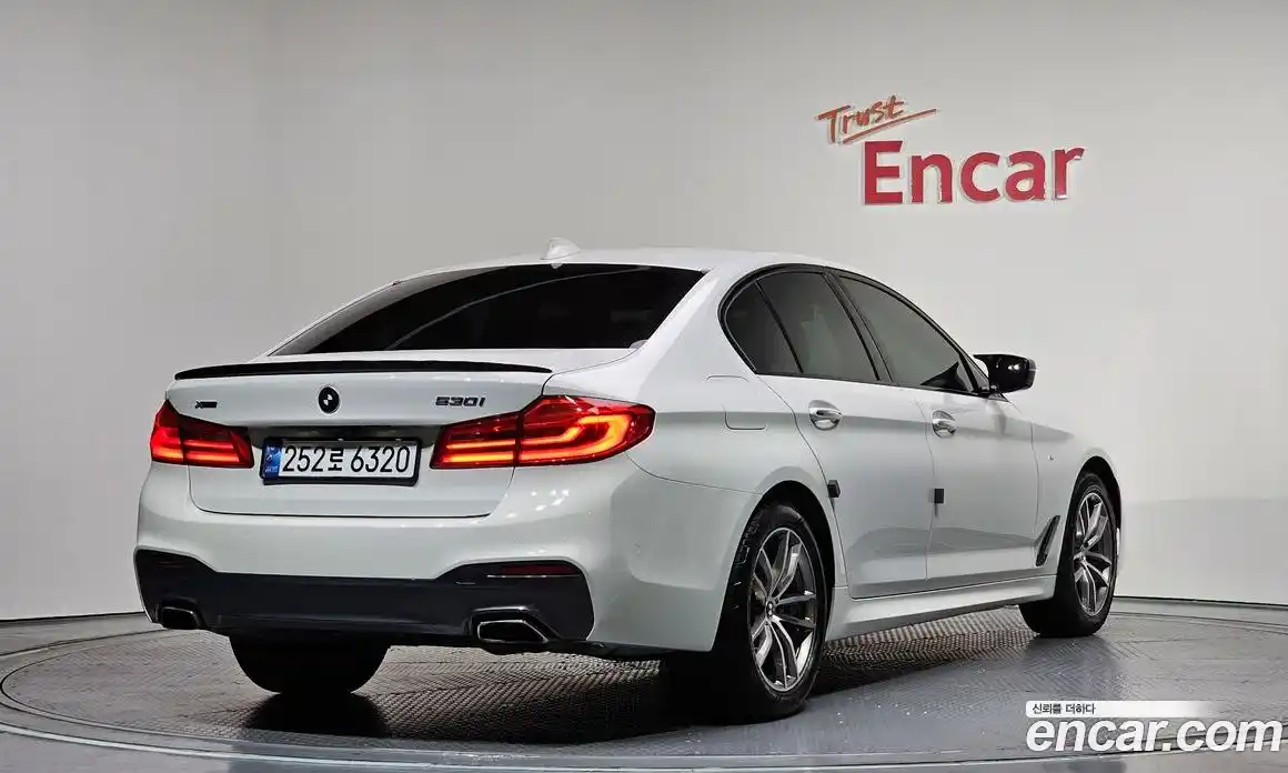 BMW 5-Series 2017 2.0 Автомат в Москве № 159475, фото 2