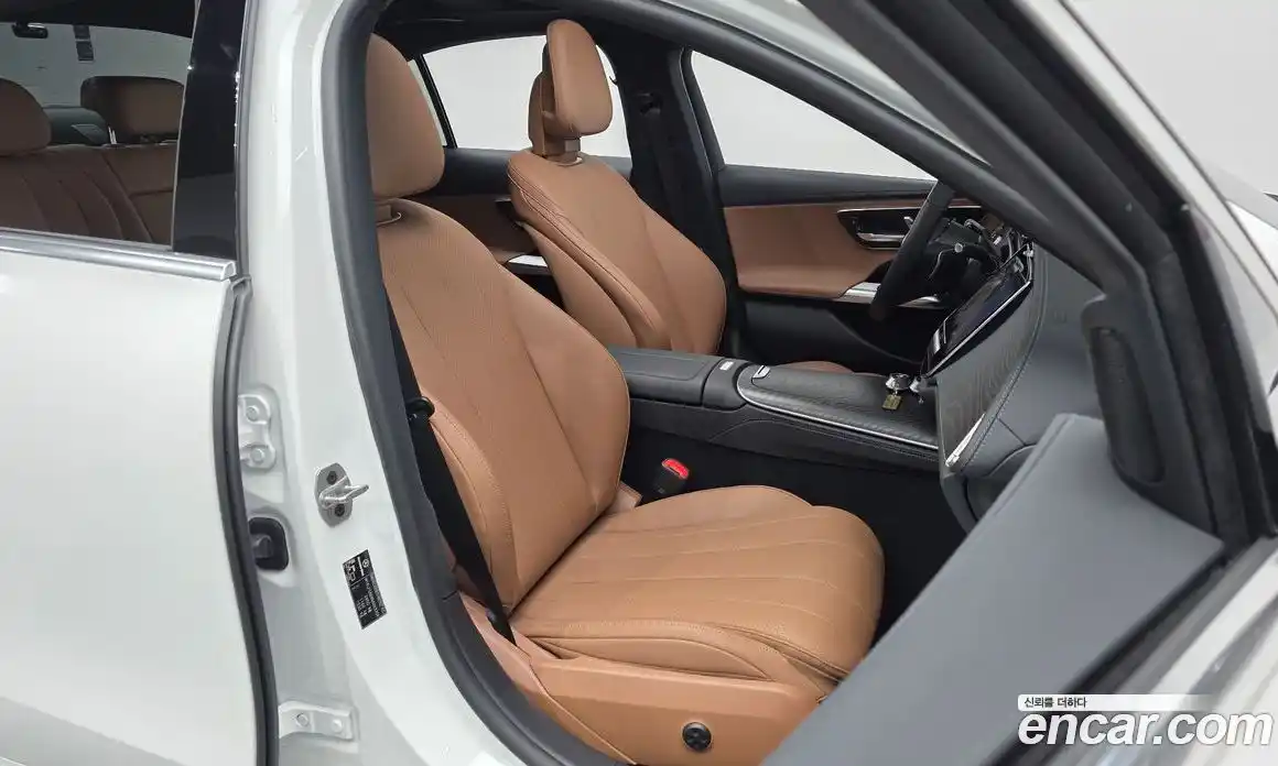 Mercedes-Benz E-Class 2024 2.0 Автомат в Москве № 160127, фото 18