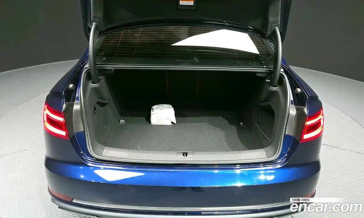 Audi A4 2019 2.0 Автомат в Москве № 162575, фото 7