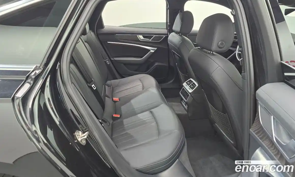 Audi A6 2023 2.0 Автомат в Москве № 162723, фото 12