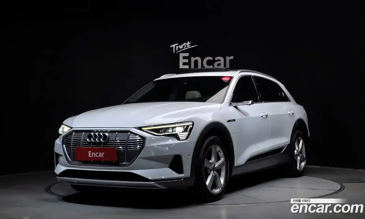 Audi e-tron 2022 0.2 Автомат в Москве № 163187, фото 12