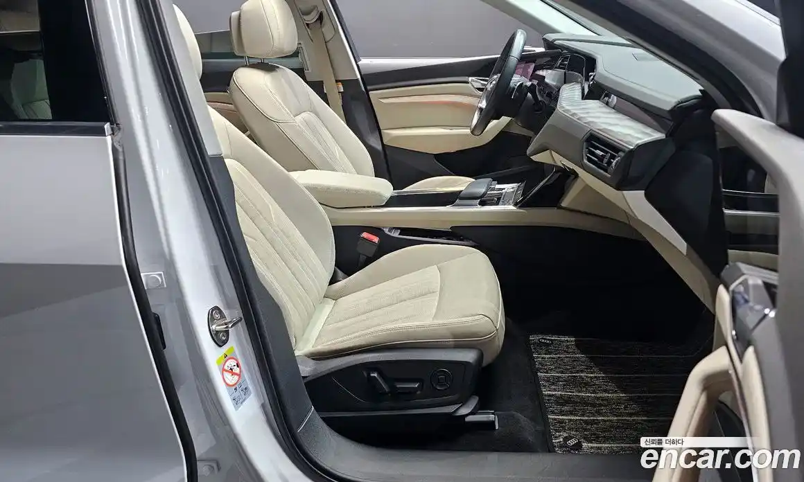 Audi e-tron 2022 0.2 Автомат в Москве № 163187, фото 18