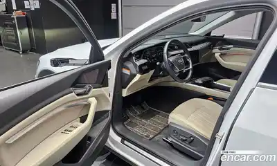Audi e-tron 2022 0.2 Автомат в Москве № 163187, миниатюра 4