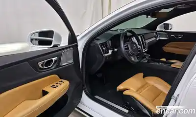 Volvo S60 2020 2.0 Автомат в Москве № 164482, миниатюра 10