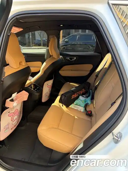 Volvo XC60 2024 2.0 Автомат в Москве № 164743, фото 11