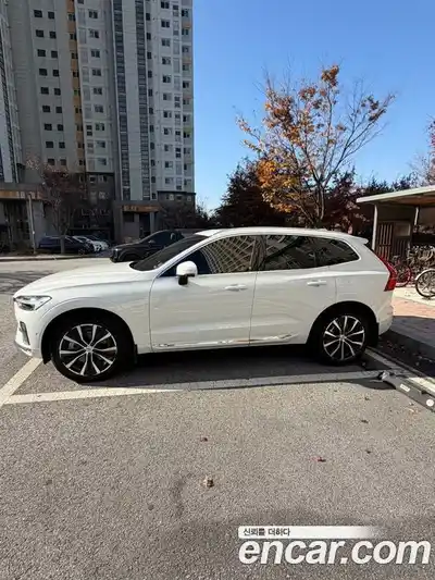 Volvo XC60 2024 2.0 Автомат в Москве № 164743, миниатюра 2