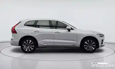 Volvo XC60 2023 2.0 Автомат в Москве № 164780, миниатюра 3