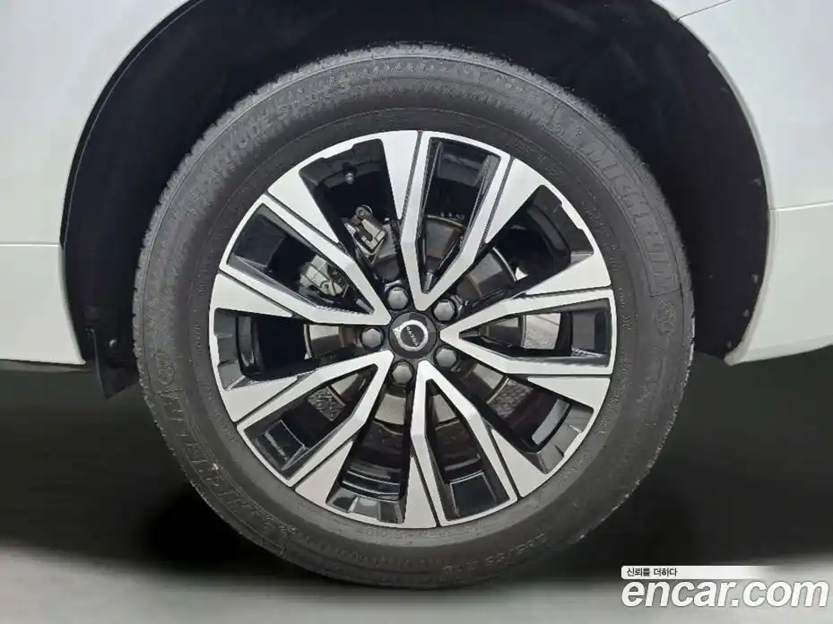 Volvo XC60 2023 2.0 Автомат в Москве № 164780, фото 5