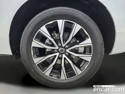 Volvo XC60 2023 2.0 Автомат в Москве № 164780, миниатюра 5