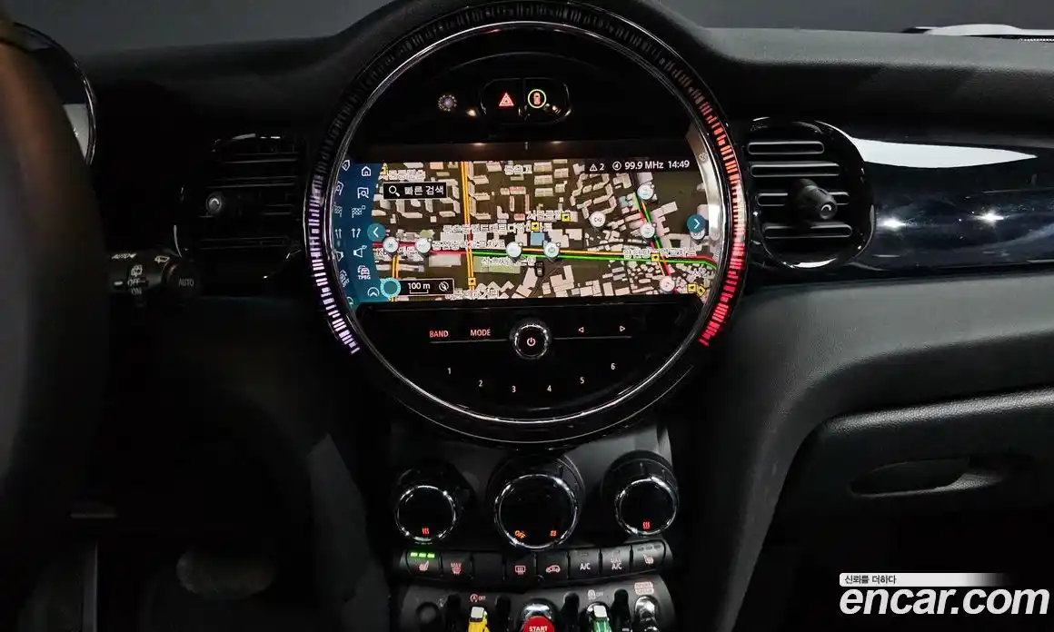 Mini Cooper 2022 1.5 Автомат в Москве № 165857, фото 14