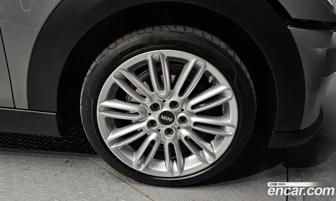 Mini Cooper 2022 1.5 Автомат в Москве № 165857, фото 5