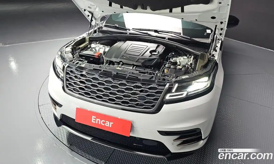 Land Rover Range-Rover Velar 2023 2.0 Автомат в Москве № 166144, фото 5