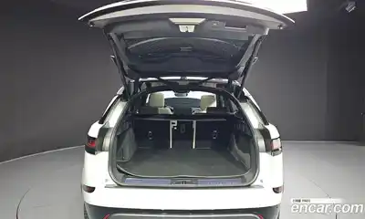 Land Rover Range-Rover Velar 2023 2.0 Автомат в Москве № 166144, миниатюра 10