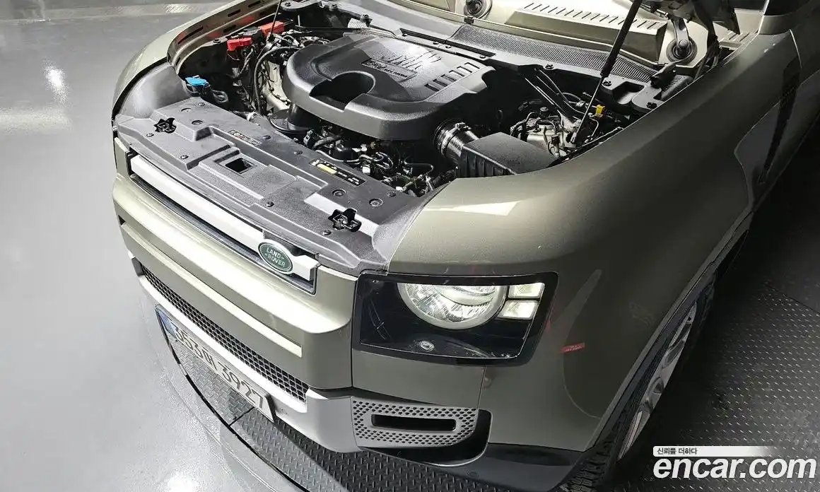 Land Rover Defender 2022 3.0 Автомат в Москве № 166447, фото 13