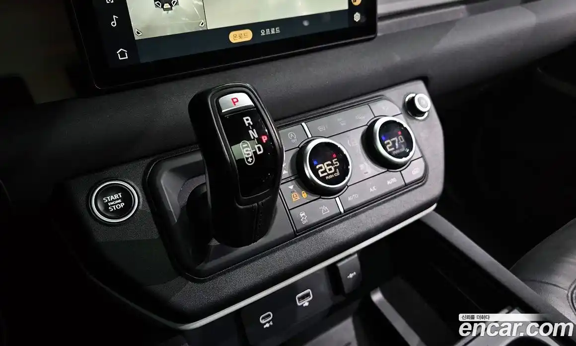 Land Rover Defender 2022 3.0 Автомат в Москве № 166447, фото 15