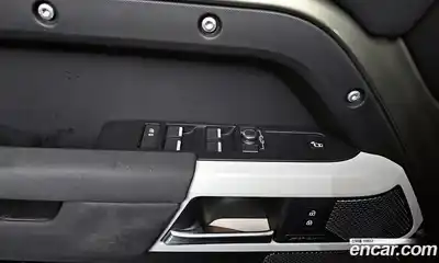 Land Rover Defender 2022 3.0 Автомат в Москве № 166447, миниатюра 4