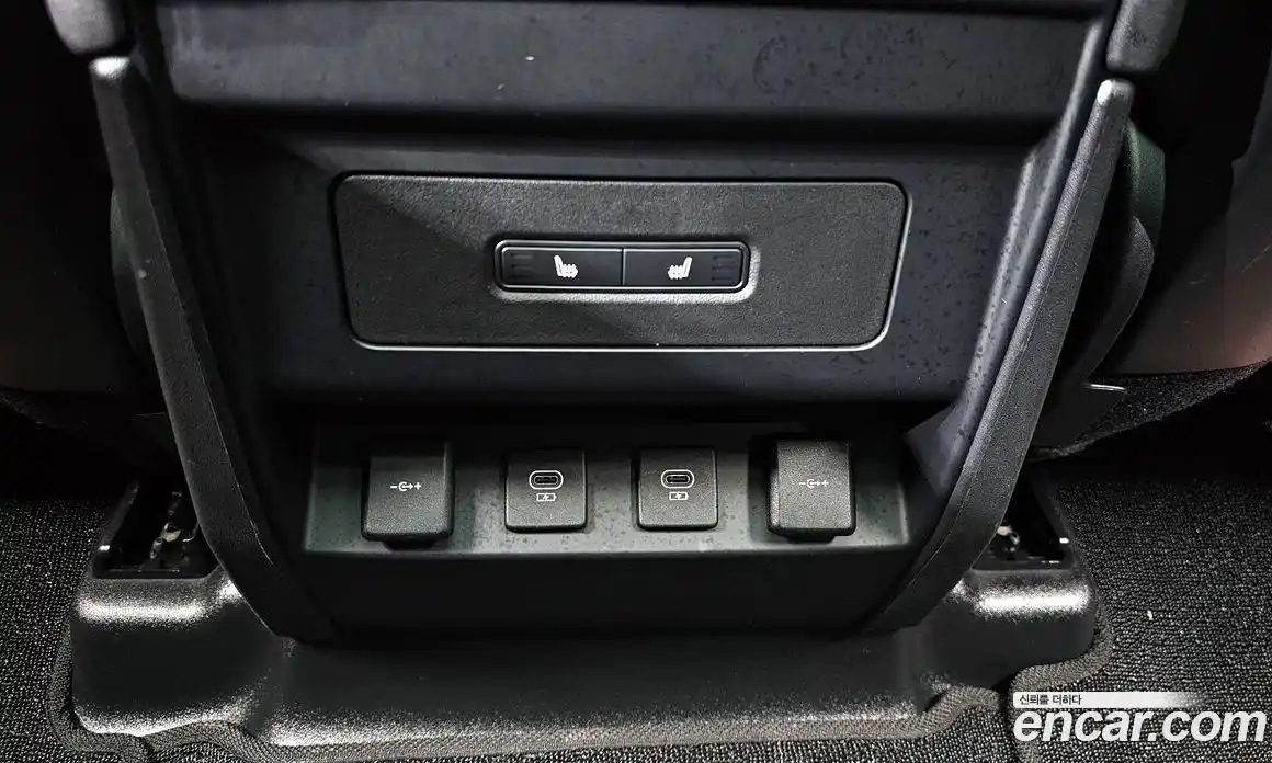 Land Rover Defender 2022 3.0 Автомат в Москве № 166447, фото 9