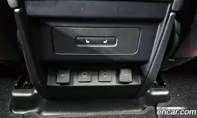 Land Rover Defender 2022 3.0 Автомат в Москве № 166447, миниатюра 9