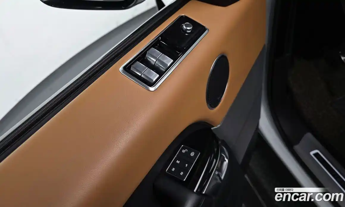 Land Rover Range-Rover Sport 2018 3.0 Автомат в Москве № 166498, фото 17