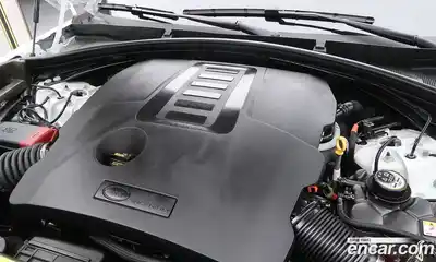 Land Rover Range-Rover Velar 2025 3.0 Автомат в Москве № 166733, миниатюра 6