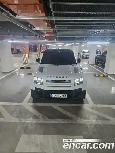 Land Rover Defender, 2023