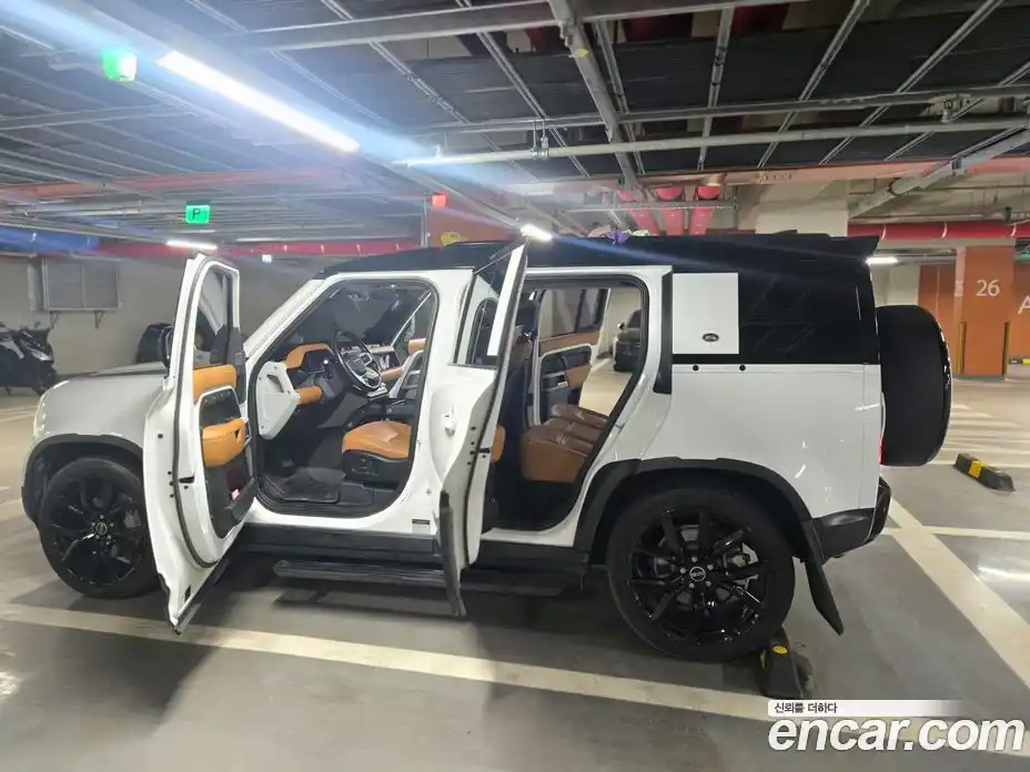 Land Rover Defender 2023 3.0 Автомат в Москве № 166753, фото 13