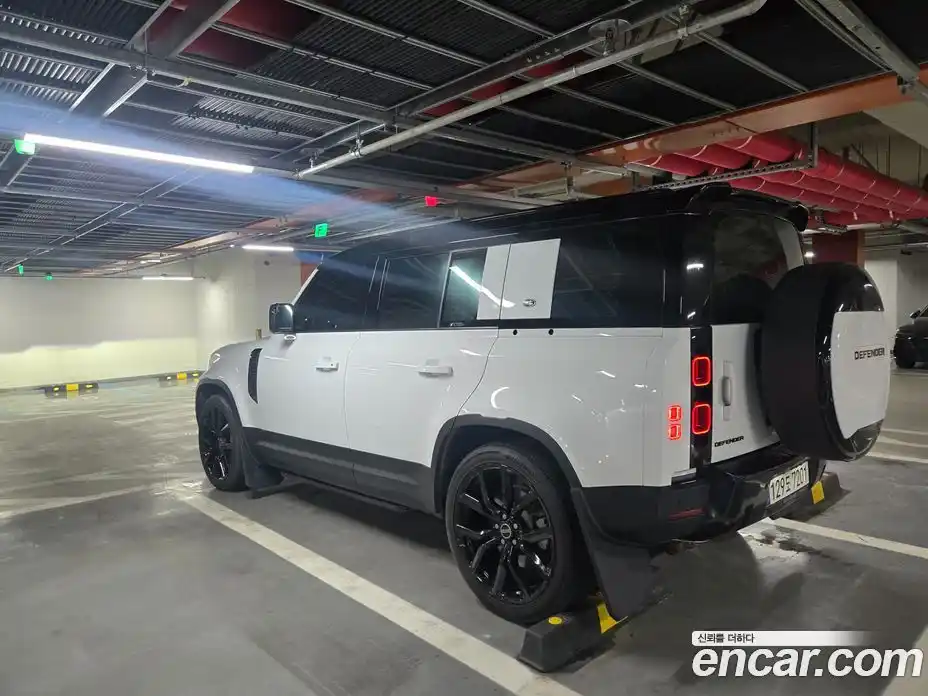 Land Rover Defender 2023 3.0 Автомат в Москве № 166753, фото 8