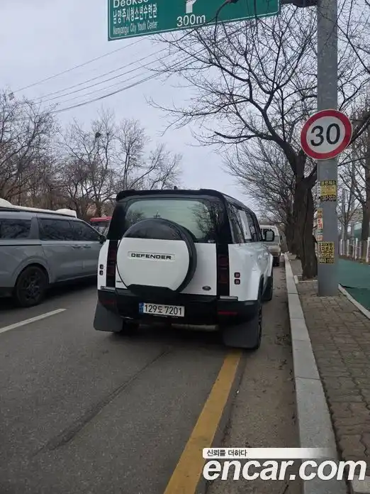 Land Rover Defender 2023 3.0 Автомат в Москве № 166753, фото 10